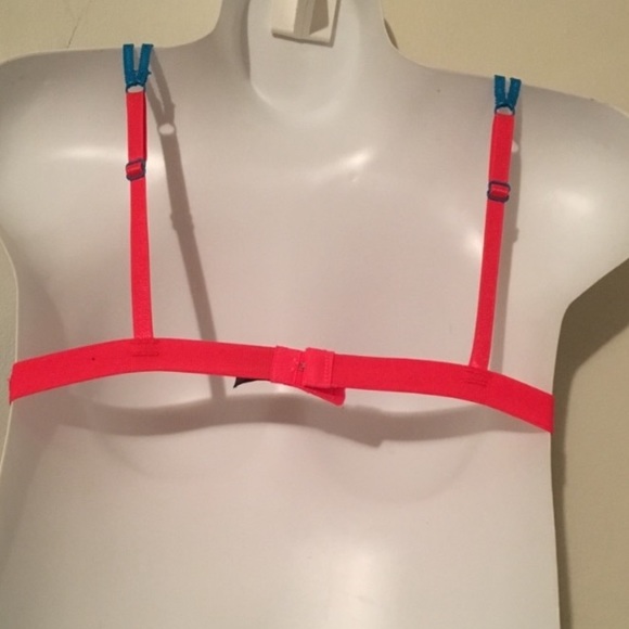 Pink & blue lace bralette size medium . New with tags - Picture 4 of 4